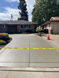 Driveway Concrete in Aurora